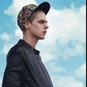 Meet your Posher, Tives6854